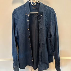 Men’s Gap Button Down